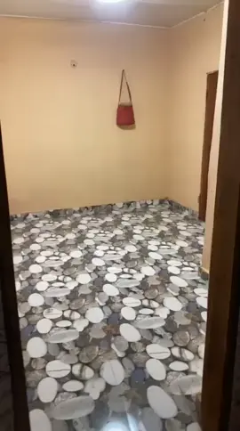 Decent sized single room self contained is available for rent at Kossoh tong (New London) for 5 million  Pay and transfer, NO CONSULTATION FEE REQUIRED FOR ALREADY REGISTERED CLIENTS, if u be don gimme money for place, please reach out!!! Contact agent Bami D most reliable and most trustworthy agent na Salone on 079609308 for more enquires  #salonetiktokers🇸🇱🇸🇱🇸🇱🇸🇱 #foryou #fy #realestate #agentbami #sierraleone #Salone #freetown🇸🇱 #houseoftiktok #fyp 