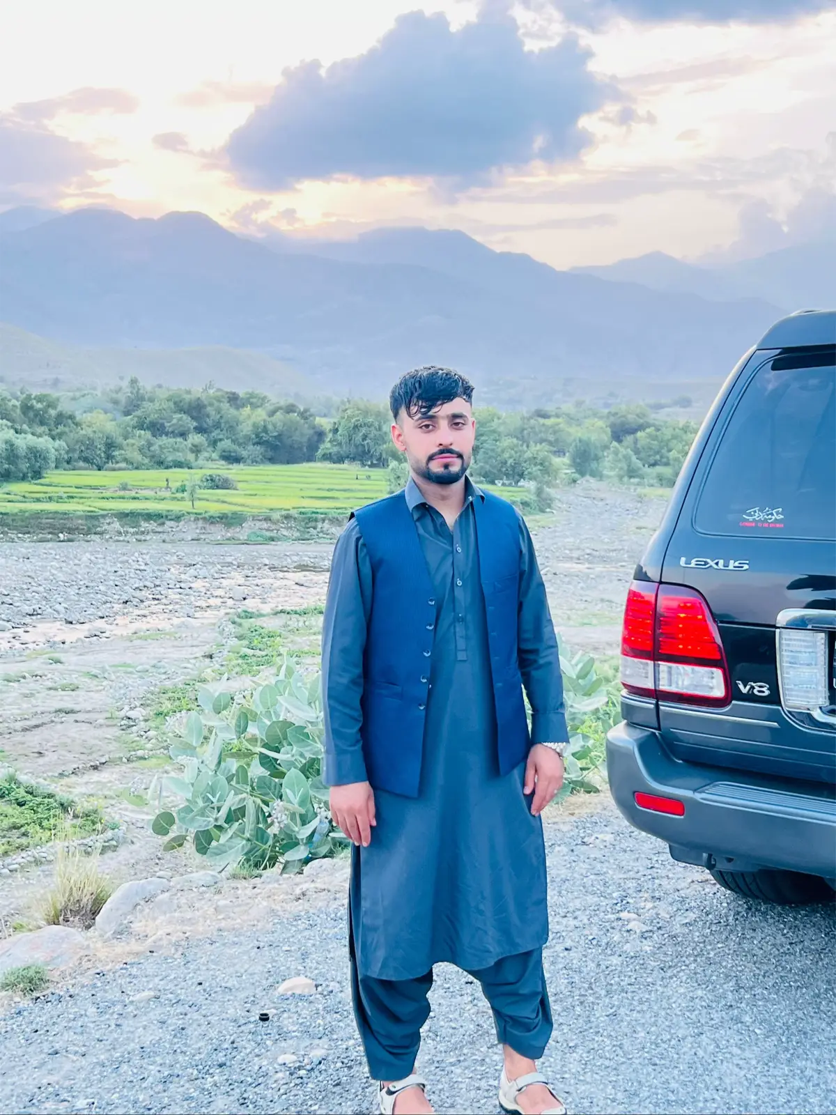 #تاجیک_💚🤍🖤هزاره_ازبک_پشتون_ترکمن🇦🇫 # @☝️عاجز🙇بنده🧎☝️ 