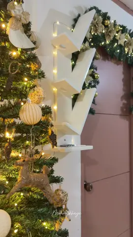 Paskong pasko na dito sa bahay pero wala muna mamasko maaga pa hahaha chareng 🤣 matutuwa si keidhen paguwe 🎄🎅 #christmaslights #Garland #ChristmasDecor #christmasiscoming #mommykhaye 