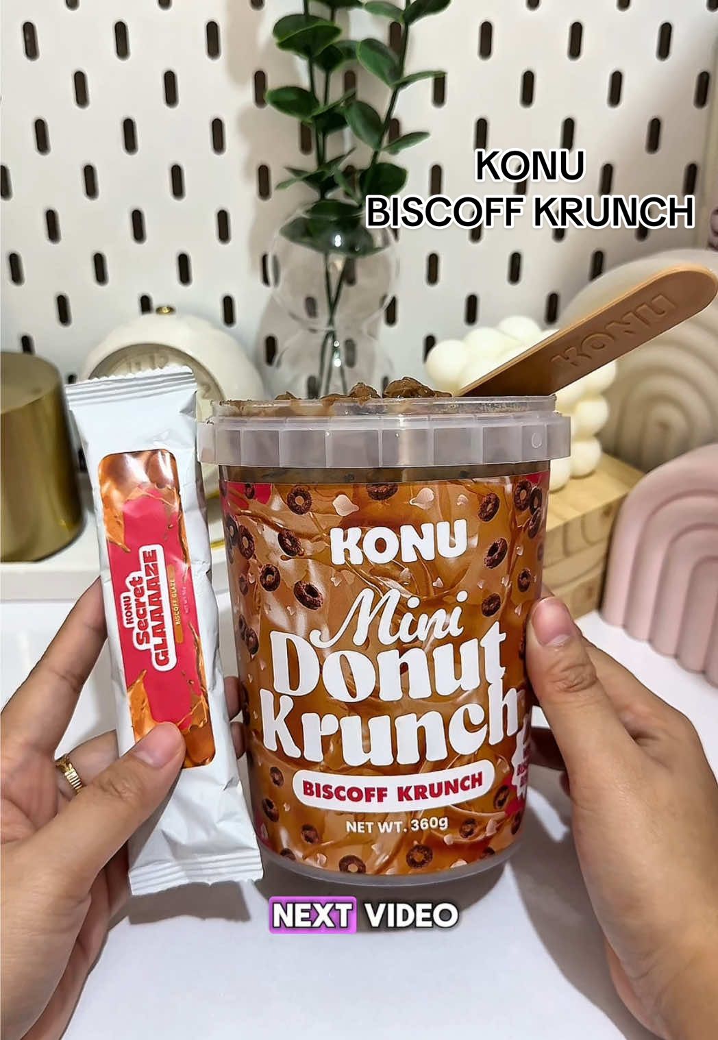 Grabe mga flavors ni Konu, panlaban! Huhu! Super loveee this Biscoff flavor! Ang yummy promise! 🤤 #konu #konukrunch #konuminikrunch #konuminikrunchcerealsnack #konuminidonutkrunch 