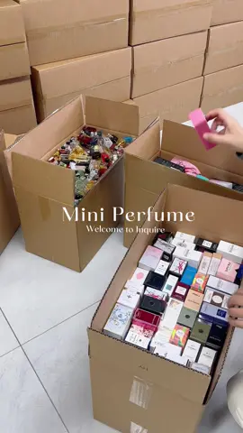 Who wants a box? #perfumetiktok #perfumetok #miniperfumes #perfumes
