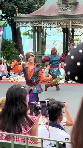ディズニーのかっこいいダンサーさん✨ #ディズニーダンサー #ディズニーハロウィン2025 #ヘチャン #haechan #fyp 