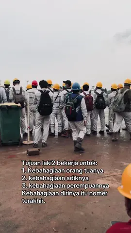 Laki2 bekerja seumur hidupnya #helmkuning #morowali_sulteng_bahodopi #imiphits #katakata #fyppppppppppppppppppppppp 