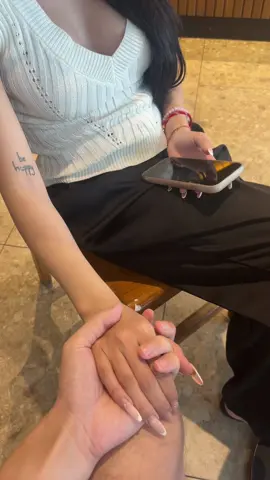 天南地北，老婆最美。😂