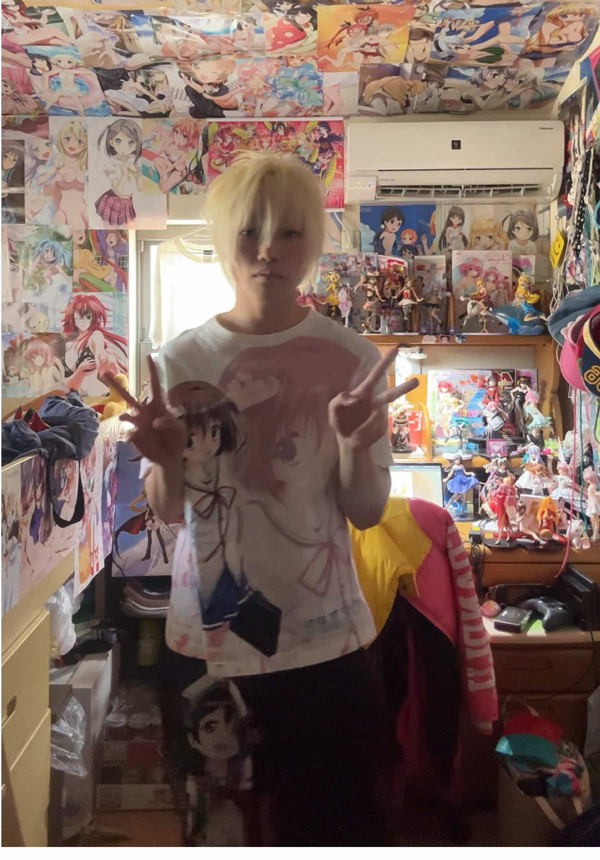オタクの部屋(^q^) #OOTD #fashion #otaku #anime #fyp #fypシ 