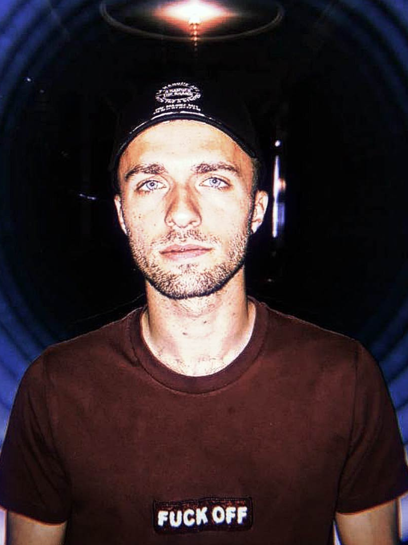 propaganda i'll always fall for: squeezie first ib: bateman.ffx #idontsell #trend #squeezie #squeeziefirst #squeezieedit #youtubefranceedit #fyp #viral