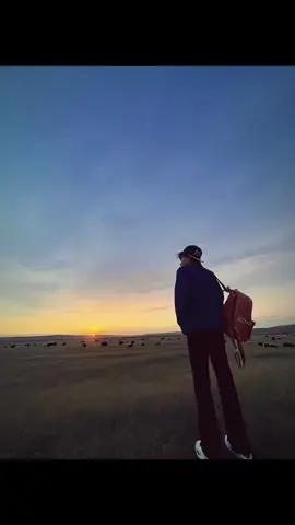 后来，黄昏带走了光明，晨曦带走了月亮，我们再也没有见过面.Sau này, chiều tà mang theo ánh sáng, nắng sớm mang theo ánh trăng, chúng ta không gặp lại nhau nữa. #yuntaam#fyp#douyin#xuhuong#OOTD 