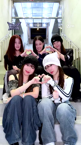 [#힙팝프린세스] 신경 써 줘 바라봐 줘👀ㅣ JAPAN かまってかまって私を見つめて👀 #카린 #코코 #미리카 #세나 #우라라 #カリン #ココ #ミリカ #セナ #ウララ 𝙈𝙖𝙠𝙚 𝙮𝙤𝙪𝙧𝙨𝙚𝙡𝙛. 𝙈𝙖𝙠𝙚 𝙢𝙮𝙨𝙚𝙡𝙛. <언프리티 랩스타 : 힙팝 프린세스> 📺10월 16일 (목) 밤 9시 50분 Mnet 첫 방송 <Unpretty Rapstar : HIP POP Princess> 10月16日(木)よる9時50分U-NEXT初回放送 #HipPopPrincess #ヒポプリ#엠넷 #Mnet