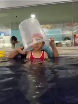 An upside-down bucket underwater traps air inside, creating a pocket that holds breathable air  Explain the physics