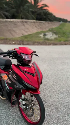 Hehh#y15malaya_official #rcmerah🇻🇳 #fypシ゚viral #sunsetvibes 