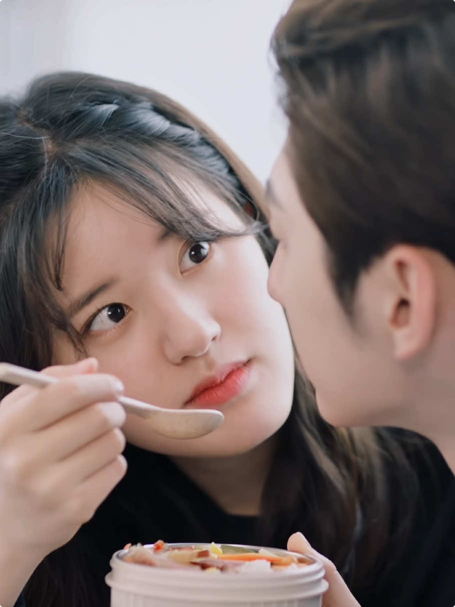 Dia sangat imut. #pleasefeelateasemrling #zhaolusi #liute #TikTokTainment #BahasDrama 