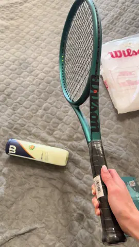 Wilson Blade 100 V9 green💚 #tennisrocket #wilsonbladev9 #wilsontennis  @Julia Datsenko 
