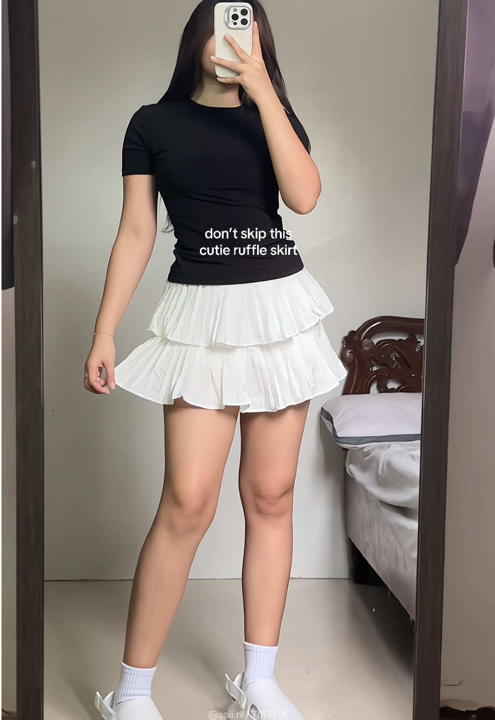white ruffle skirt #skirt #skirtoutfits #ruffleskirt #outfit #fashiontiktok 