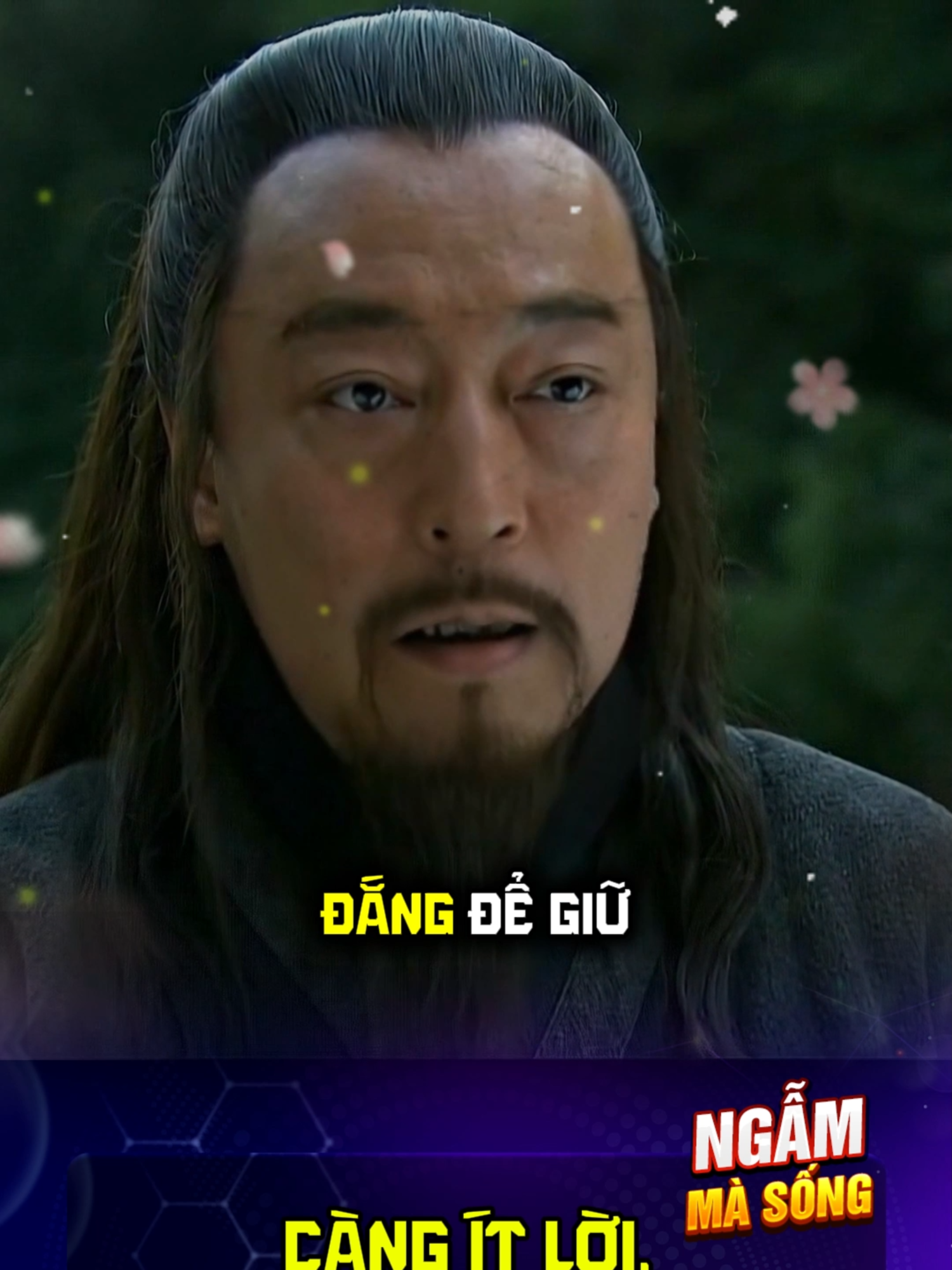Không phải chuyện gì biết cũng cần nói, không phải ai cũng đáng để bạn tranh đúng sai. Người khôn là người im lặng đúng lúc, nuốt lời cay đắng để giữ bình an cho mình. Thấy rõ lòng người nhưng không phơi bày, hiểu rõ dã tâm nhưng vẫn bình thản. Càng ít lời, tâm càng vững. Càng giữ miệng, đời bạn càng yên. Ở đời, thắng bằng im lặng mới là thắng bền lâu #cuocsong #trietlycuocsong #daolycuocsong #xuhuong #viral