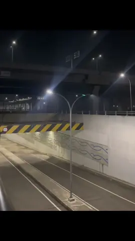 “ati iki iseh tresno kepekso pisah mergo wong tuo”