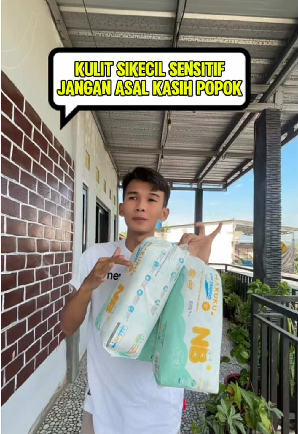 Makuku comfort fit harga promo spesial payday. #popokbayi #makukusupertipissupernyerap #makukusapdiapers 