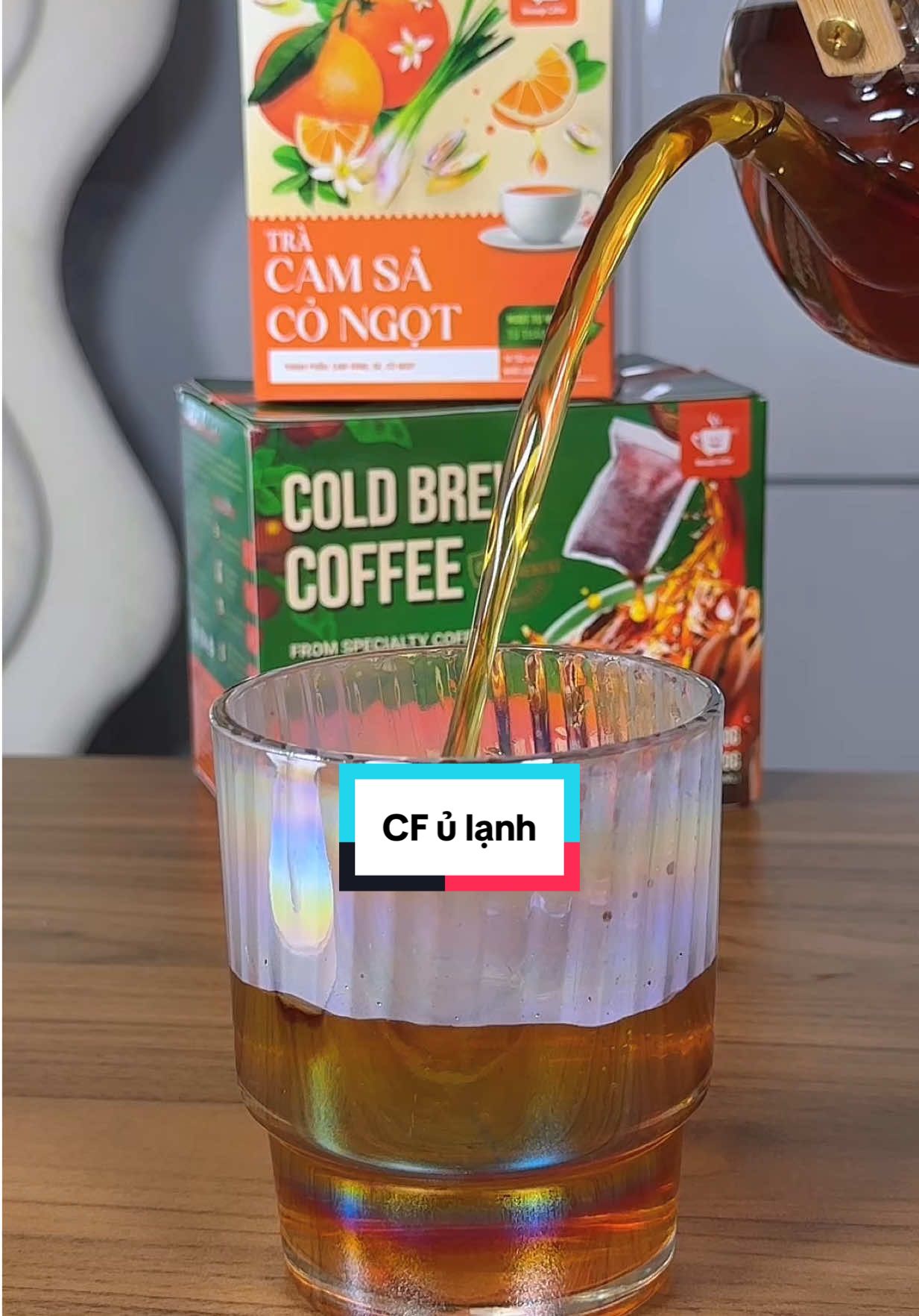 Cafe ủ lạnh mà còn được mix chung với cam sả cỏ ngọt thơm ngon lắm luôn. Chị nào mà đang trong chế độ healthy thì nên tham khảo nhen #NHƯƠI #healthy #càphêủlạnh #cfủlạnhmixcamsả #nướcuốnghealthy