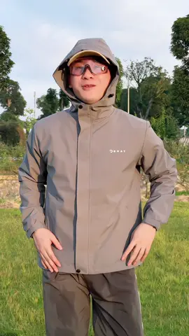 Áo khoác gió 2 lớp chống nắng kháng nước #minhmongmanh #TikTokFashion #macdepmoingay #aogio #xuhuong 