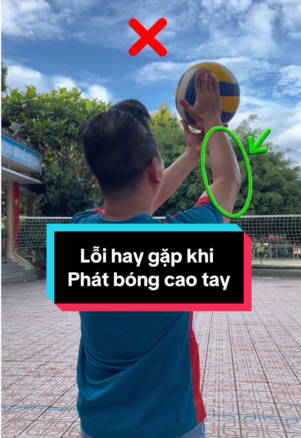 Lỗi hay gặp khi phát bóng cao tay. #bongchuyenvietnam #bongchuyenphongtrao #phatbongcaotay #minhphuong #volleyball 