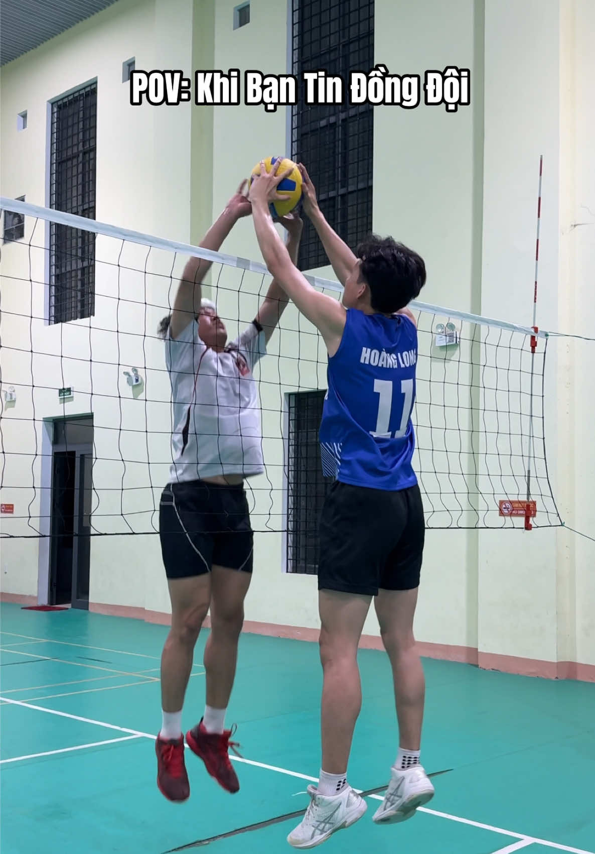 Tin làm gì 🤨 #Hwanglong #bongchuyen #volleyball #hwangteam 