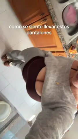 las guapas sabemos que son los pants de futuras milfs