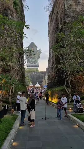Senja di Garuda Wisnu Kencana (GWK). #GWK  #statue  #wonderfulindonesia  #beautifuldestinations  #bali 
