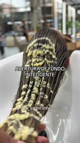 Tendências e modernidade! Amo quando o mercado se movimenta pra melhorar nosso resultado! Loiro incrível @L’Oréal Professionnel 😍  #loiro #lorealprobr #hairtok #salaodebeleza #barradatijuca 