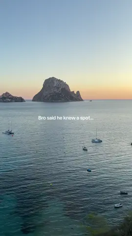 📍Ibiza #sunsets #spain #ibiza #summervibes 