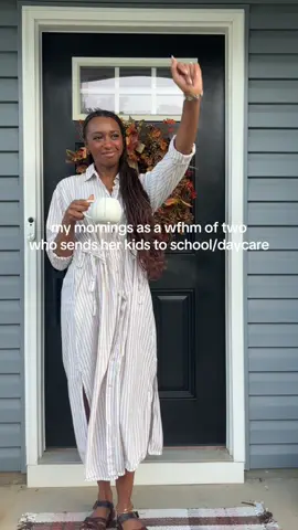 Happy Friday 🥰 #wfhm #workingmom #momof2 #toddlermom #OOTD