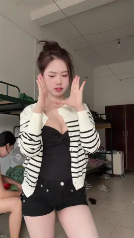 Ngoan xinh iu của anh đây gòi…#ngalvy #makeup #sinhvien2k6 #cuocsongsinhvien 