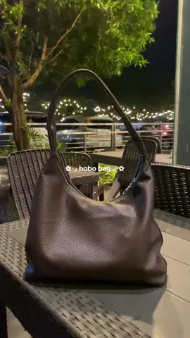 Chic, spacious, and always on the go ✨ #HoboBag #bag #bagforwomen 