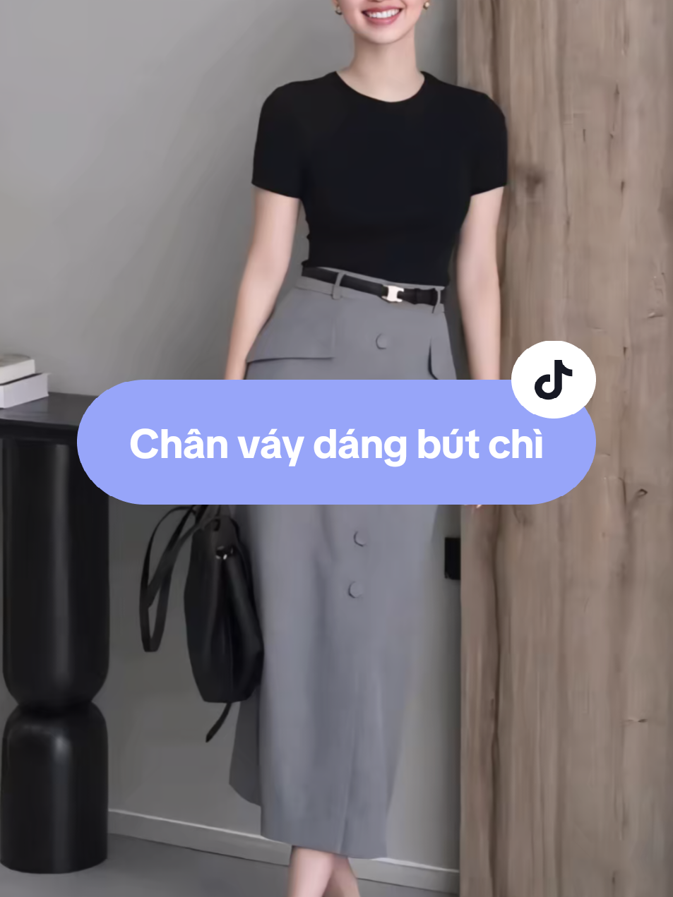 Chân váy dáng bút chì hàng khuy xẻ trước phong cách công sở Thanh lịch #xuhuong #chanvay #chanvaybutchi #chanvaycongso #chanvayxinh 