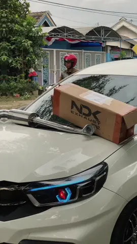 biar gak dikira mobil listrik #mobiliomodifikasi #knalpotracing #ndk #ndkexhaust 