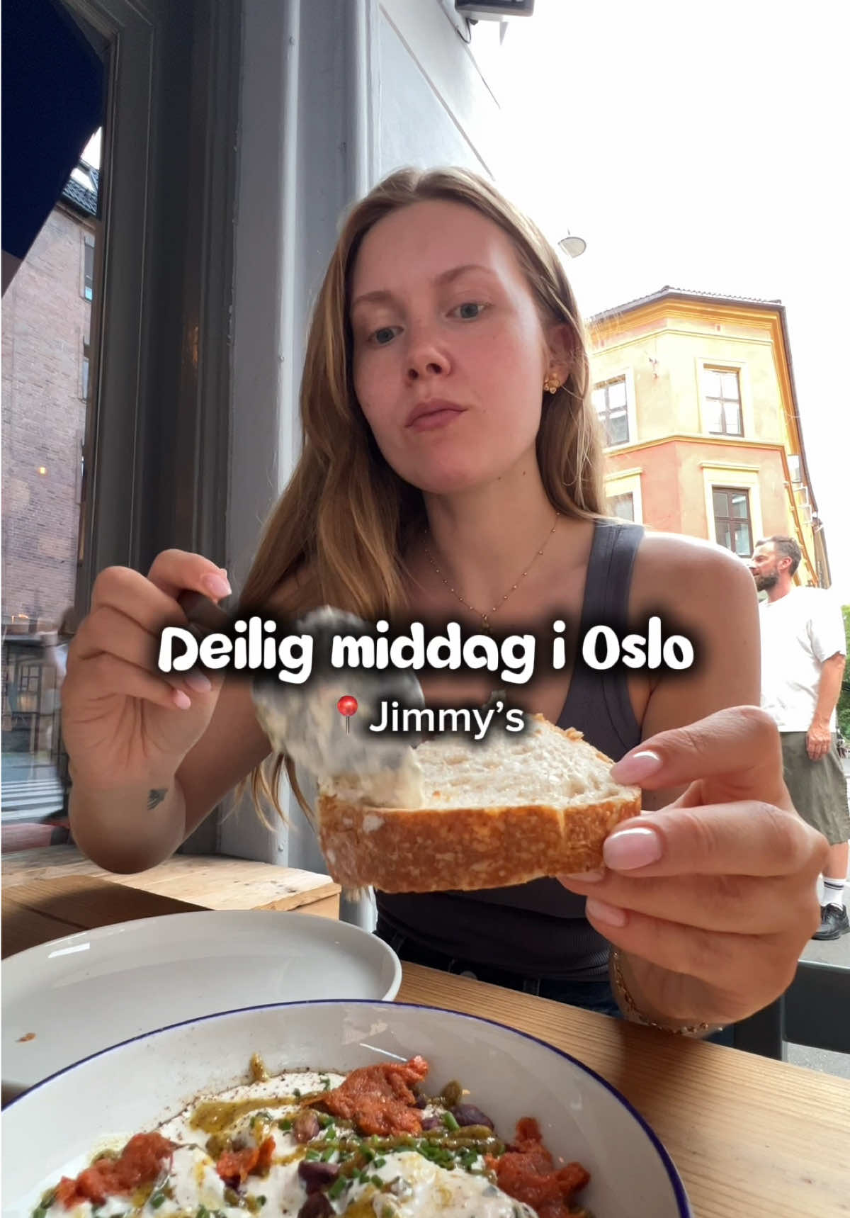 Hvem vil du spise her med i helgen? 🍷🍕  Jimmy’s  📍Leirfallsgata 6 💸 400-500kr per pers (uten drikke) ✨Uformelt, sharing & digg #middag #oslo #tips #restaurant 
