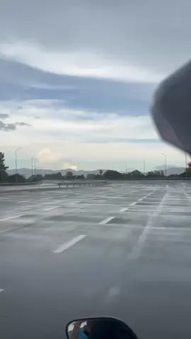 @Phyu Sin Moe #myanmartiktok  ရှမ်ပြည်မဟုတ်တဲ့နေပြည်တော်