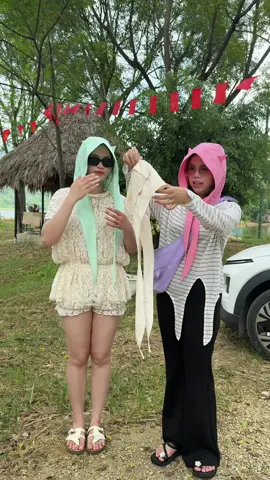 Nón tai mèo xinh ghê. Tiện dụng nhỏ gọn bỏ vô túi quần cũng được luôn 