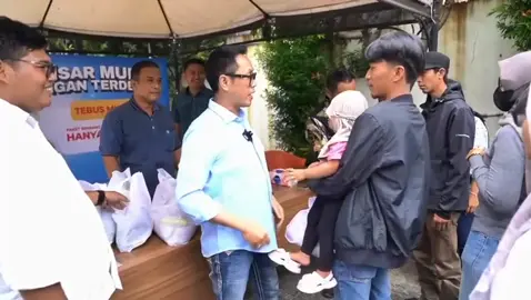 Jumat Berkah Eko Patrio Jumat Berkah di dapil Jakarta terasa hangat karena ada PANSAR Murah (Tebus Sembako Murah). Bang Eko Patrio kembali hadir membantu warga. Alhamdulillah, tetap konsisten berbagi di tengah situasi apa pun. Senyum warga hari ini jadi bukti nyata dukungan & kasih sayang untuk beliau. Terima kasih Bang Eko Patrio. Di tengah kesibukan banyak orang, beliau masih meluangkan waktu turun langsung membantu lewat PANSAR Murah (Tebus Sembako Murah). Meski ada saja suara miring, di mata kami beliau tetap sosok peduli yang layak didukung. #Ekopatrio  #PartaiAmanatNasional #bantupanganbanturakyat #zulkiflihasan #fyppppppppppppppppppppppp 