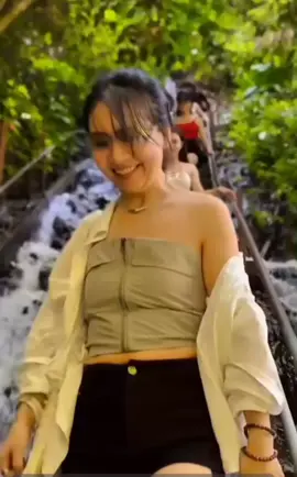 #Tumpaksewu kenangan bersama si cantik di air terjun tumpak Sewu 