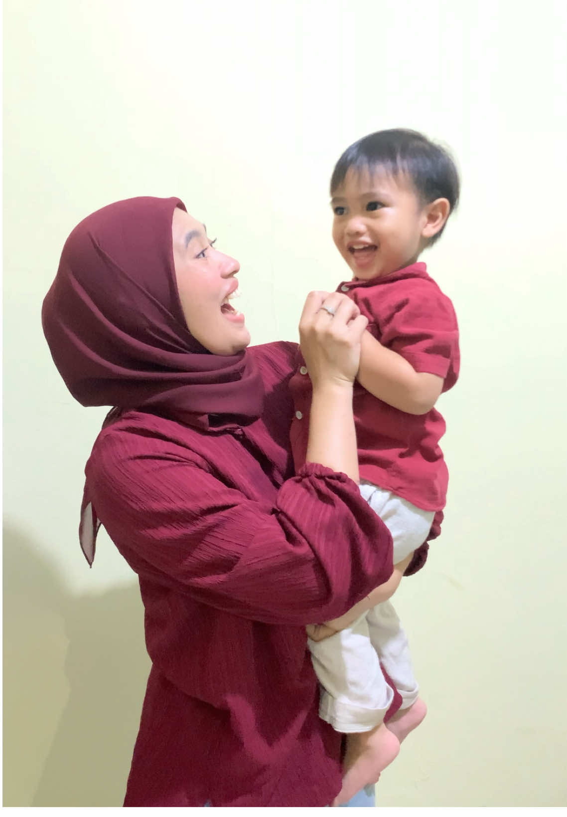 Si Kecil happy tummy = happy vibes ✨ SGM Eksplor ISOPRO Soy, soy-lusi sehat buat anak yang gak cocok susu sapi! @Aku Anak SGM  #SoylusiLengkap 