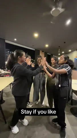 Late trend with my girls 🥰❤️✨#friends #fyp #stay 