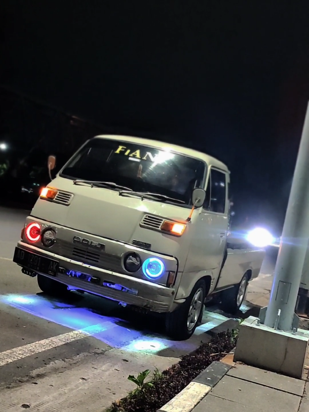 sudah sehat keluar garasi lagi😂 .  .  Solusi mobil anda glowing setiap saat cek cek 👇👇 #CapCut #pickupmbois #coltt120lovers #solo24jam #fyp 