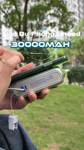 Sạc không dây từ tính Ugreen 30000mAh có đầu cắm sạc trực tiếp, dây sạc 2 đầu #hctdgroupvn #tainghe #sac #sacduphong #sackhongday 