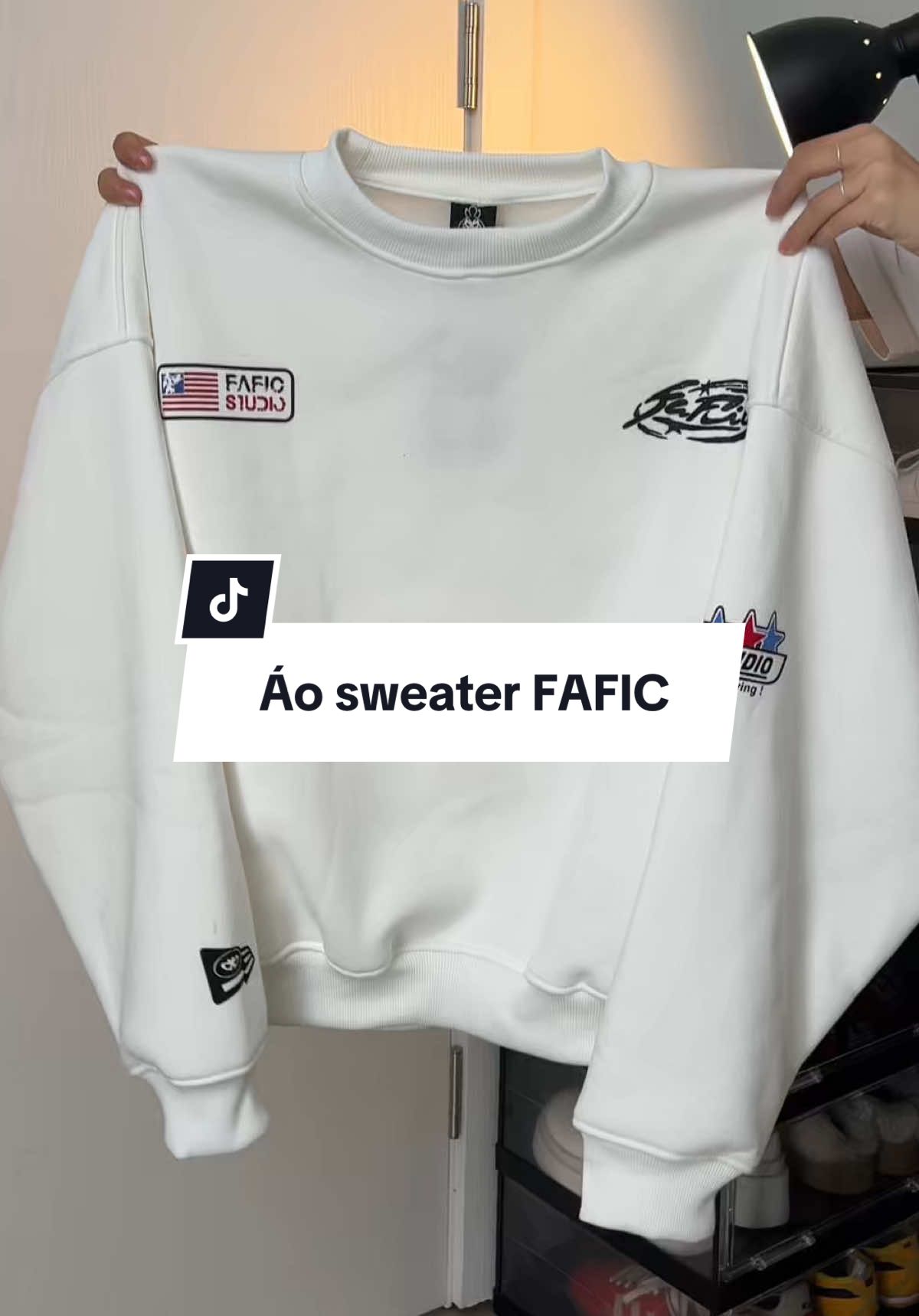 Đẹp từ hình in đến form áo #sweater #outfit #goiyphoido #review 