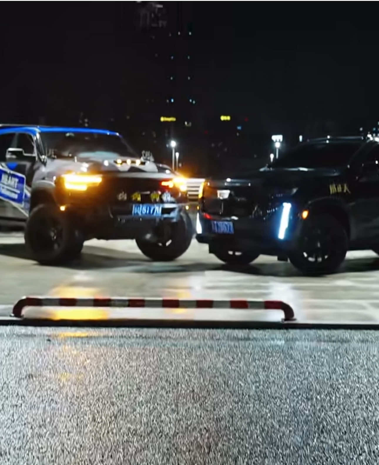 2 chú khủng long😱😱#ram #cadillac #car #xuhuong #nhachottiktok 