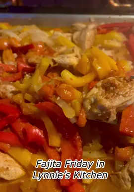 FAJITAS… WHO loves them? Harvested a bunch of colorful pepper & Sun gold tomatoes from the garden… DINNER!! Healthy plate of yum! The evenings are getting shorter so grilling is an easy & quick way to cook a big pan of YUM! Neighbors came over & brought a salad, made a side of beans… Simple & easy meal. . Here’s how… •Placed a sheet pan on my grill after I prepped all my ingredients … Drizzled it with olive oil. Started with the chicken which I tossed with @spiceislands_ Taco seasoning. • Added onions & garlic for a few minutes… then the peppers & tomatoes. Sprinkled on a little more seasoning & grilled for about another 10 minutes, closing the grill lid, until peppers were slightly softened & bubbling hot! • Every time I raised the grill lid the aromas were amazing!  • Each person built their plates at the grill… Garnished with sour cream & homemade hot sauces… SO DELICIOUS!!🌶️ . @thekitchn @real_simple #buzzfeedfood #food52 #feedfeed #recipeshare #easyrecipesathome            