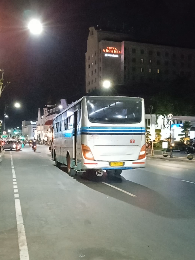 (24/08/2024) Bus Kota Surbaya dengan chassis paling lawas & langka #busologos❤️✨🚌💨 #busmaniaindonesia🇮🇩 #busjadul 