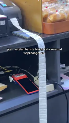 10 menit kemudian jederrrrr langsung ada orderan 50cup lebih dr aggregator 🤣  #kopikenangan #baristakopikenangan #baristalife #promoseruweekend #promomakangajian 