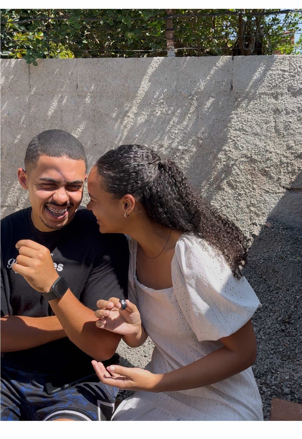 POR CAUSA DE VOCÊ… todo casal deveria fazer essa trend e entender o quanto estão crescendo juntos, pois muitas vezes passa despercebido o quanto estão construindo e melhorando algo juntos. ❤️🥰