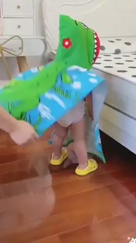 Children's bath towel cape, water-absorbing beach quick-drying swimming cute bathing cape, cartoon hooded baby bath robe # Bathrobe # Bath towel # Towel bath towel # Water-absorbing towel # Children's towel#malaysia #malaysiatiktok #foryou #fyp #fypシ #tiktok #tiktokshop 