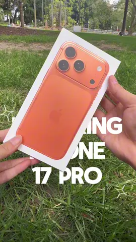 Màu cam vũ trụ ở ngoài nhìn xinh phết các bác ạ #iphone17 #iphone17 #unboxing #apple #daphop 